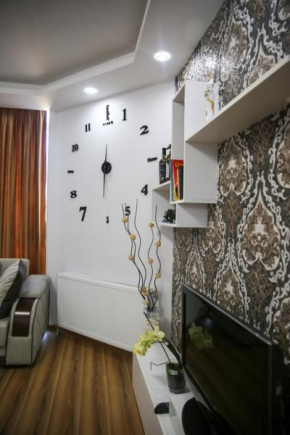 Entire serviced apartment hosted by Irma